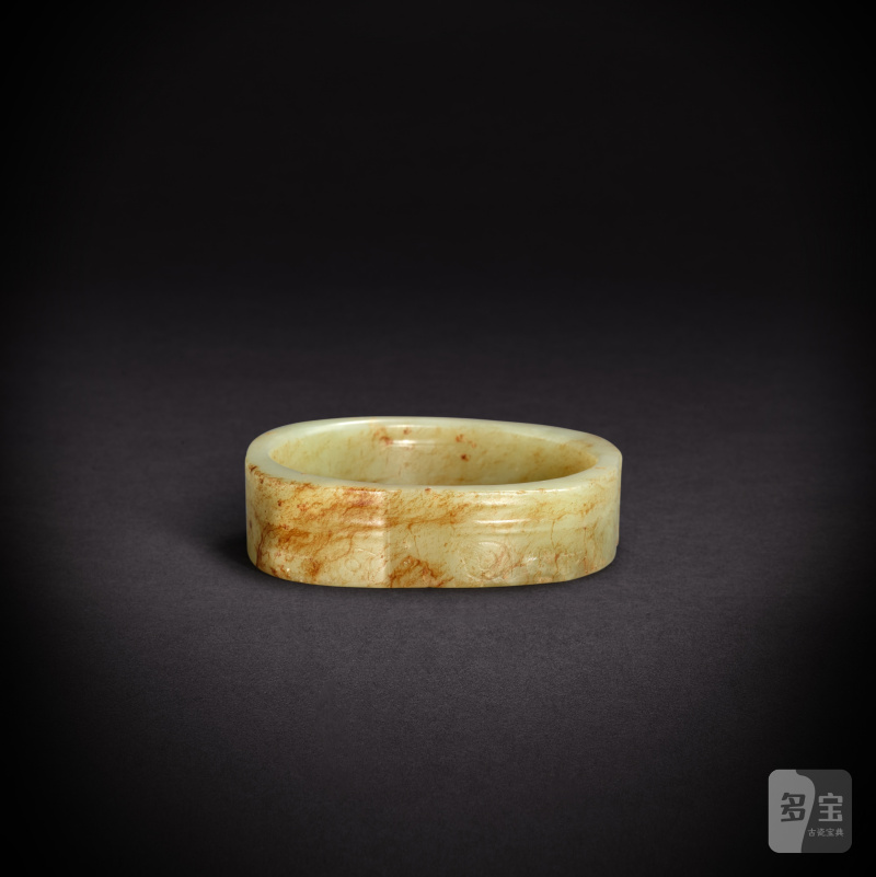 A yellowish-celadon jade 'mask' cong, Neolithic period, Liangzhu culture | 新石器時代 良渚文化 青黃玉獸面紋琮